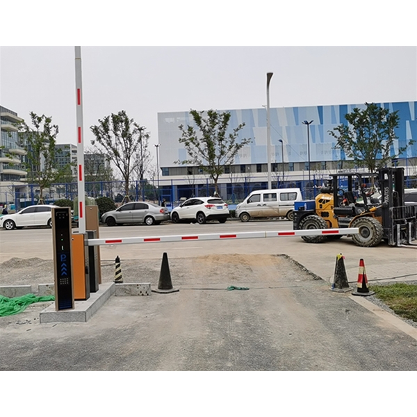 沂南自动道闸空降闸